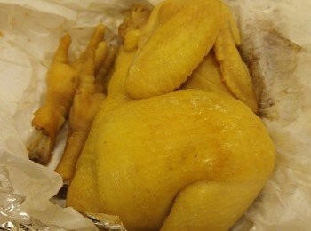 step4: 攤凍後可斬件或手撕雞。