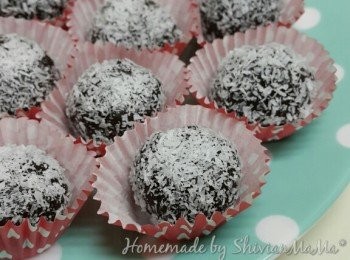 step6: 帶上膠手套,,將麵團分割成5G一舊,,逐一包入麥提莎,,收口後輕輕搓圓,,再沾上椰絲即可!!