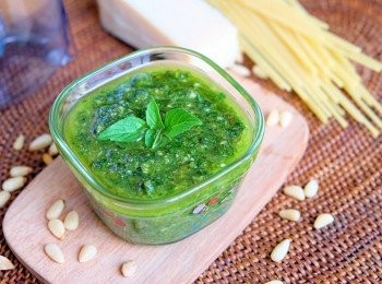 step1: 青醬製作可以參考下面的食譜：
https://cook1cook.com/recipe/27713