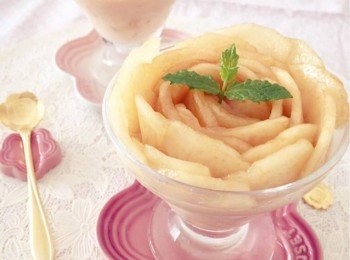 step6: 食用時可將1個蜜桃切粒再係布甸面一起食用, 咁會更美味