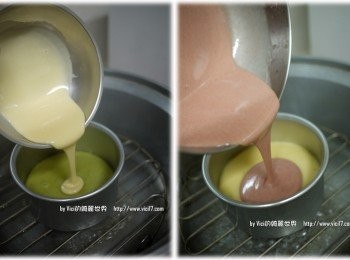 step5: 第一層凝固後，再倒入原色麵糊、蓋上蓋子，再蒸四分鐘。待表面凝固後，再倒入1/2紅色麵糊蒸四分鐘後，再把剩下的麵糊倒入。全部麵糊倒入的最後這次蒸8分鐘，以確保將蛋糕全部蒸熟