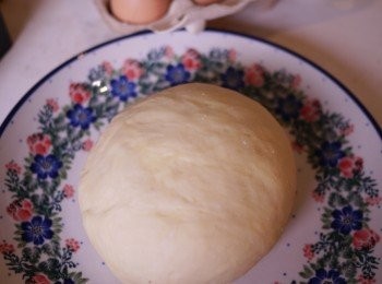 step2: 完成後的麵團，約15分鐘醒一下麵糰。