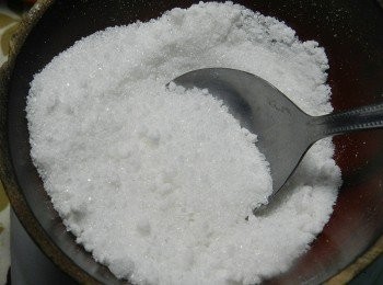 step2: 糖加入吉利T後攪勻