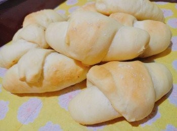 step4: 撒上鹽，放入已預熱焗爐用190度焗20分鐘即成。