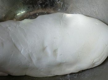 step6: 搓至可以粘成一團