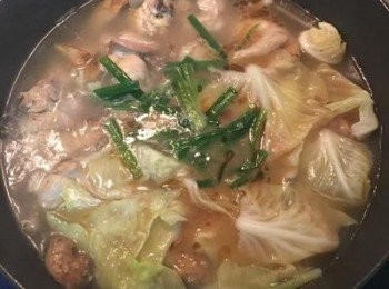 step8: 加入蔥綠，並再滴點麻油即可享用。