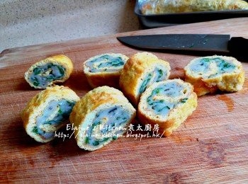 step10: 蛋卷除去保鮮紙再切件