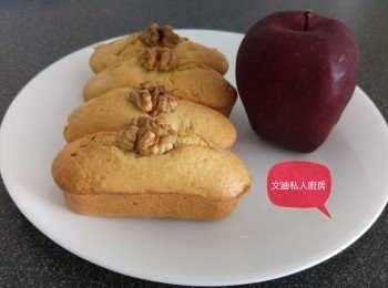 step9: 因每個焗爐都有別,效果顏色請自行目測,如唔肯定熟未用竹簽插入,拔出如乾淨即成功。