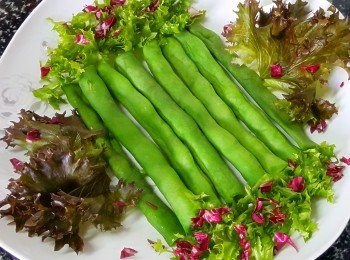 step3: 加入剪碎的沙律菜伴碟！