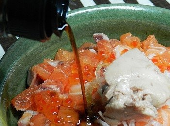 step5: 最後淋上淬釀和風醬油露