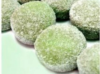 step5: 抹茶大福就做好了，趕緊吃起來吧，吃之前記得再撒一點抹茶粉哦，味道更好。