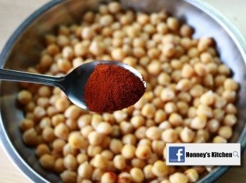 step3: 加入辣椒粉拌勻