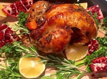 step4: 4. 放入烤箱375度 烤約90分鐘 (溫度計測量內部達到165度) 拿出烤箱後 用錫箔紙包住等候20-30分鐘