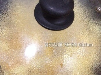 step5: 蓋上鍋蓋、中火20秒