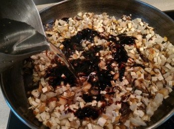 step7: 加水，把材料蓋過