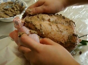 step3: 將香料塗在雞上