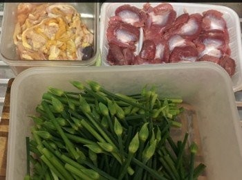 step1: 將所有材料切好洗淨後備用