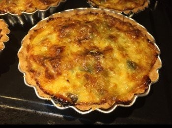 step16: 脫模後襯熱食。小心燙手。