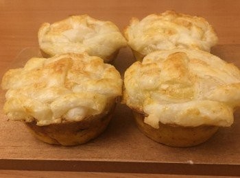 step13: 建議酥皮蛋批可以茄醬伴食喔！增添口味呢！