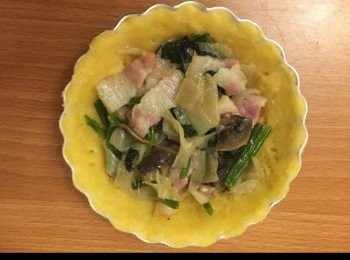 step13: 放入<span class="group_2">餡料</span>，並均勻地堆好。