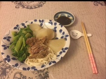 step6: 伴飯麵，及辣椒豉油更好吃。