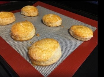 step12: 預熱150度，焗15/20分鐘。