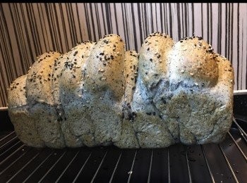 step5: 排氣後分十份，放入焗盤。
發酵大至一倍。