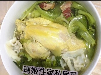 step4: ～見雞差不多👉🏻下水餃👉🏻再下生菜👉🏻滾起試味👉🏻如味道不夠+小許鹽便可