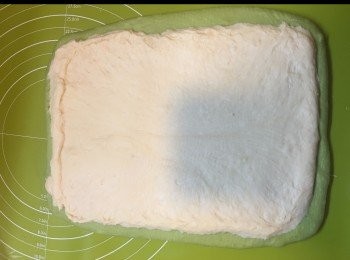 step7: 將粉團捲埋。