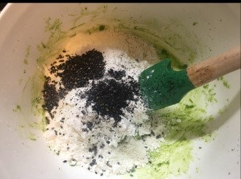 step2: 加入低少同芝麻。