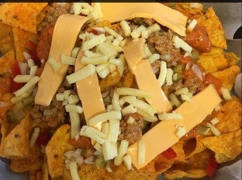 step2: 面放芝士入爐焗大約 5分鐘，待芝士溶化後就出爐