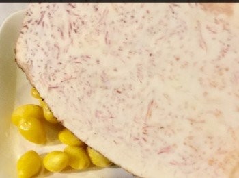 step1: 芋頭半邊。
鋃杏適量。