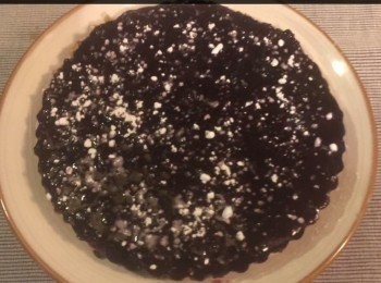 step4: 上桌時於批面灑一些糖粉。


想知道我更多食譜，可去我Facebook 專頁。
https://m.facebook.com/
carlineki/