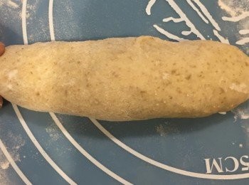 step6: 卷起後將收口向下