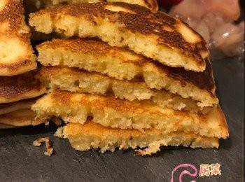 step3: 以2湯匙 為一塊熱香餅為大小, 呢個份量可以整到約6-7塊