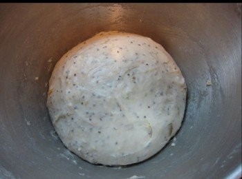 step7: 將粉團分成八份。