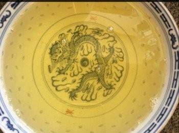 step3: 格渣，將豬油攤涼，豬油成白色固體便可用了。
放雪櫃普通格可保存半年的。
