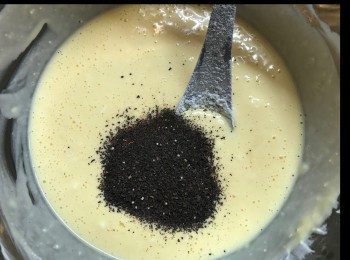 step6: 再加埋伯爵茶攪混。