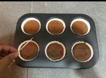 step2: 放入模
如果有空氣用牙簽吉走