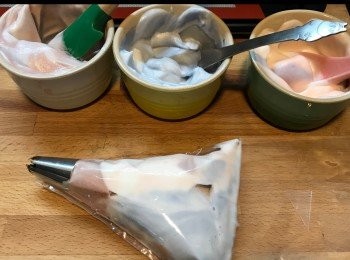 step6: 放入吱袋，吱唔同花款。