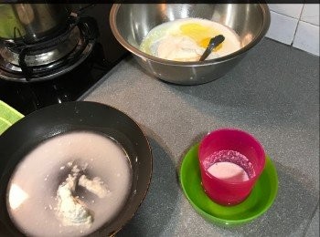 step1: 1）做了<span class="group_2">湯種</span>先
2）水同面粉拌勻，加熱1-2分鐘，備涼
3）全部連<span class="group_2">湯種</span>（除了牛油）搓勻，後加牛油再搓，搓至起筋膜。