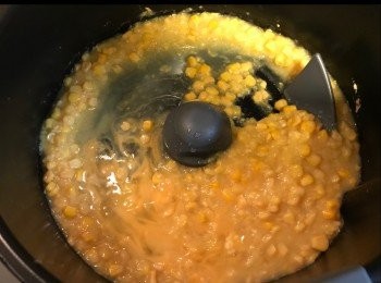 step7: 加入淨返嘅雞蛋，可以落少少水。