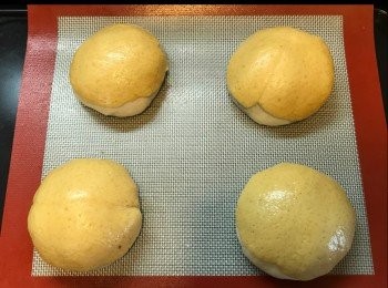 step11: 佈上包面，發酵大至一倍。