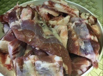 step1: 急凍豬軟骨 2磅