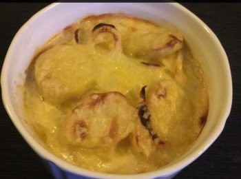 step3: 再加一些芝士絲於上面至表面呈黃褐色便成。


想知道我更多食譜，可去我Facebook， 專頁。
https://m.facebook.com/carlineki/