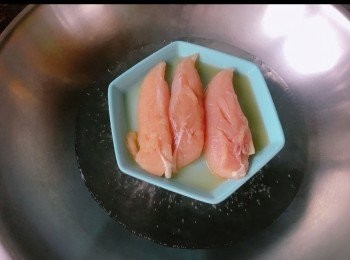 step6: 雞柳用大火蒸10分鐘