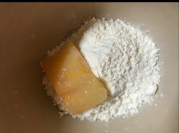 step3: 再沾上粟粉。