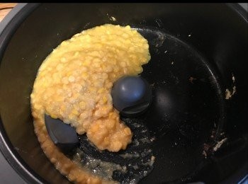 step6: 粟米湯落鑊炒一陣。