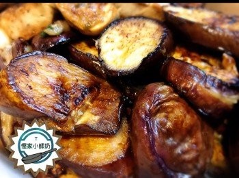 step6: 將<span class="group_2">醬汁</span>加落矮瓜煎至入味。