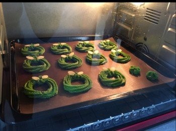 step8: 180度15-20分鐘
*一定要焗透心才脆口，不會林